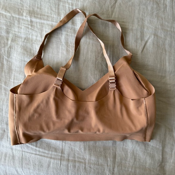 True & Co Women's True Body Triangle Convertible Strap Bra - Picture 6 of 12